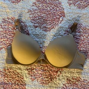 (NWOT)Soma Smooth Contour Bra in Tan